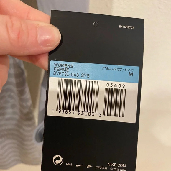 NWT Nike Women's Gardien III Team Goalkeeper Jersey Size Medium - Picture 4 of 5